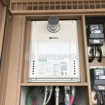 施工後の給湯器（ノーリツ GT-2460SAWX-T-2 BL）