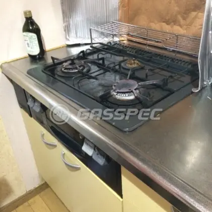 施工前のビルトインガスコンロ（DG3267NR）