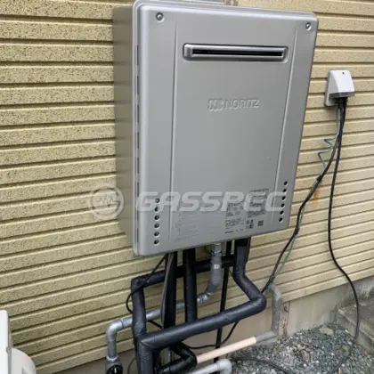 施工後の給湯器（ノーリツ GT-C2462AWX-2 BL）