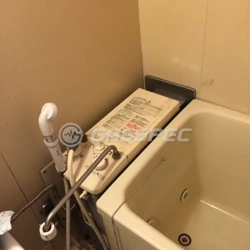 交換前の給湯器（リンナイ RBF-SN-FU-R-T）