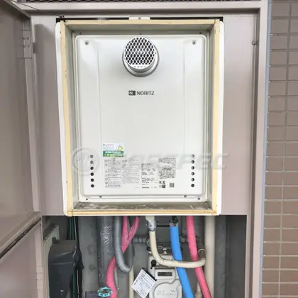 施工後の給湯器（ノーリツ GT-2460SAWX-T-2 BL）