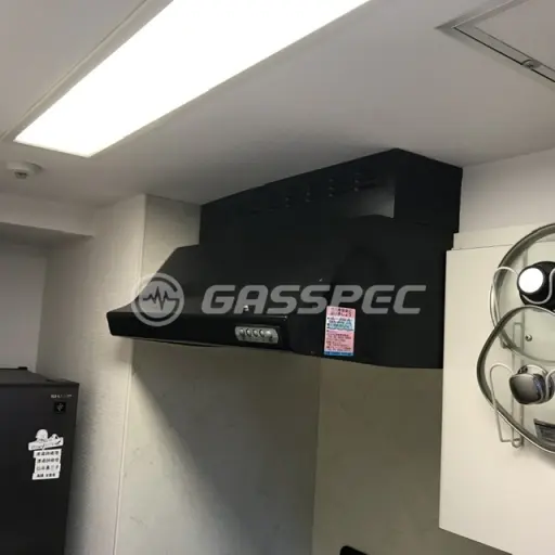交換前のレンジフード（富士工業 BFR-3B-753BK）