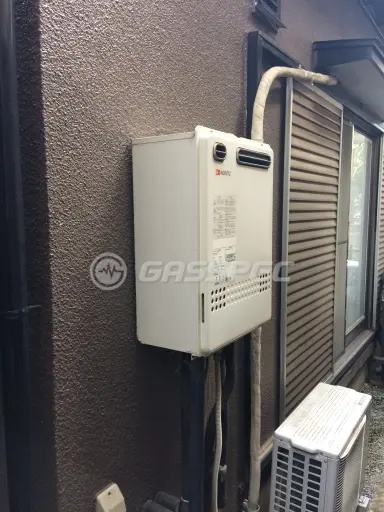 施工前の給湯器（GT-2422SAWX）
