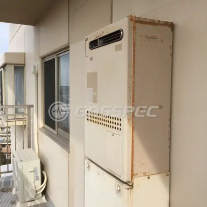 施工前の暖房熱源機（GTH-2410AWX）