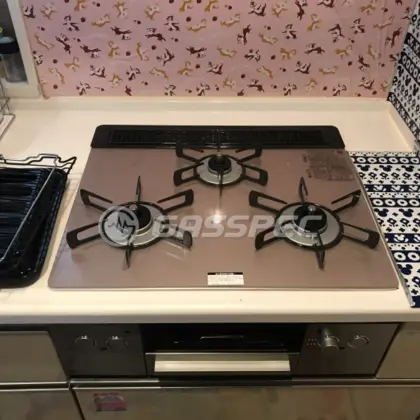 施工後のビルトインガスコンロ（リンナイ RHS31W32L22RSTW）