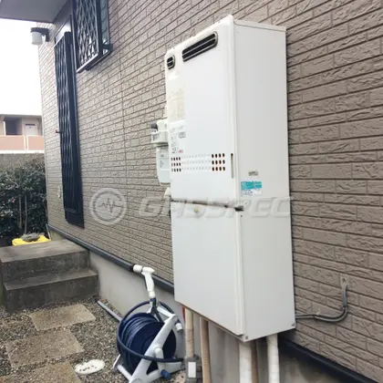 施工前の給湯器（GT-2422SAWX）