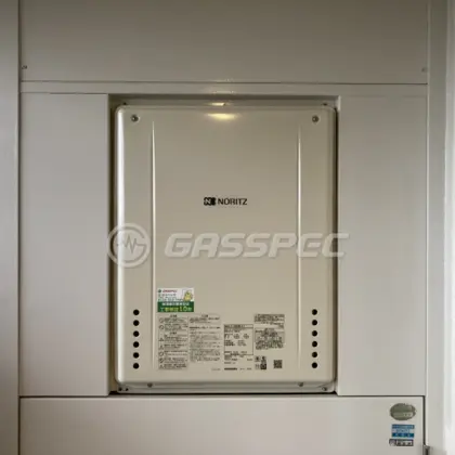 施工後の給湯器（ノーリツ GT-2460SAWX-H-2 BL）