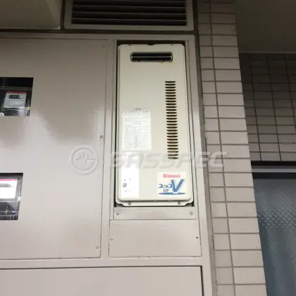 施工前の給湯器（RUF-VS2001SAW）