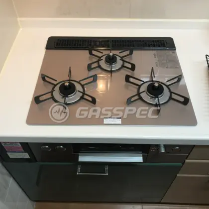 施工後のビルトインガスコンロ（リンナイ RHS31W32L22RSTW）
