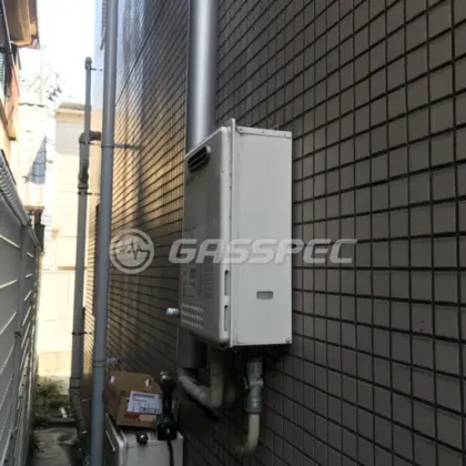 施工前の給湯器（GQ-1637WS）