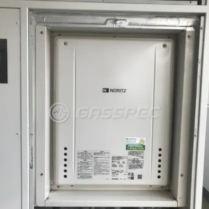 施工後の給湯器（ノーリツ GT-2460SAWX-H-2 BL）