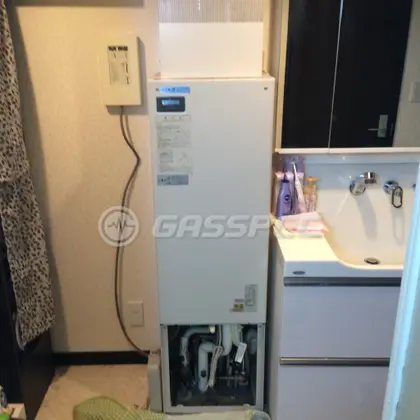 施工前の暖房熱源機（AD-200FFA）