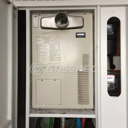 施工前の暖房熱源機（AT-2400ARSAW3Q-56-C）