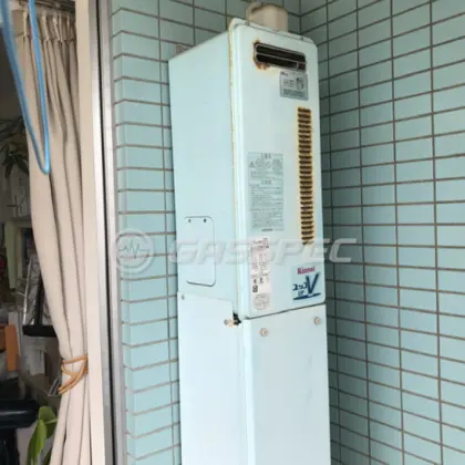 施工前の給湯器（RUF-VS2001SAW）