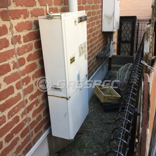 交換前の暖房熱源機（三洋電機 GS-R107S）