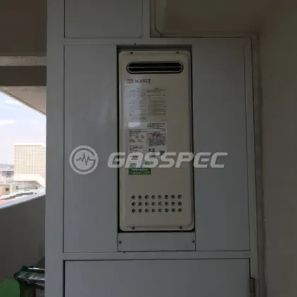 施工後の給湯器（ノーリツ GT-2053SAWX-4 BL）