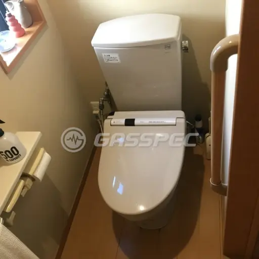交換前のトイレ（TOTO CS90B/SH90BA）