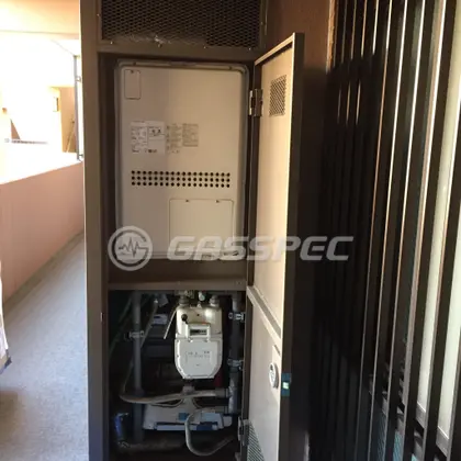 施工前の暖房熱源機（GTH-2413AWXH-H）