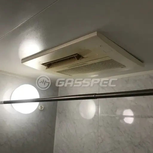 交換前の浴室乾燥機（東京ガス ABD-3302ACSK-3）