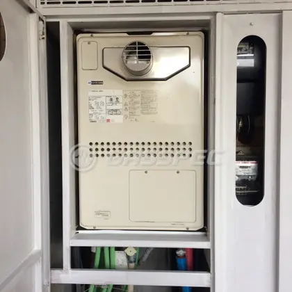 施工前の暖房熱源機（GTH-2413AWXH-T）