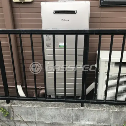 施工後の給湯器（パロマ FH-E2022SAWL）