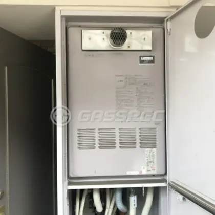 施工前の暖房熱源機（AT-245RA-S-C）