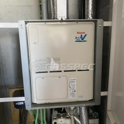 施工前の暖房熱源機（RUFH-VD2401AU2-3）