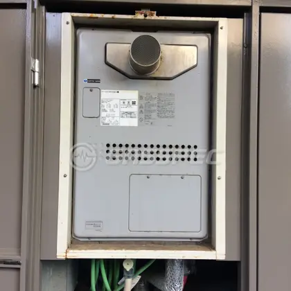 施工前の暖房熱源機（GTH-2417AWX3H-T）