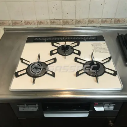施工後のビルトインガスコンロ（リンナイ RS31W27P15DGVW）