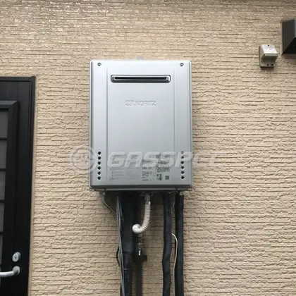 施工後の給湯器（ノーリツ GT-C2462SAWX-2 BL）