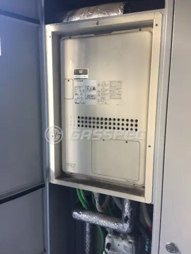 施工前の暖房熱源機（GTH-2417AWX3H-H）
