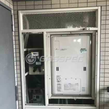 施工前の暖房熱源機（RUFH-TE2403AU2-3(A)）