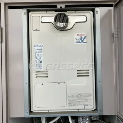 施工前の給湯器（RUFH-V2403SAT）