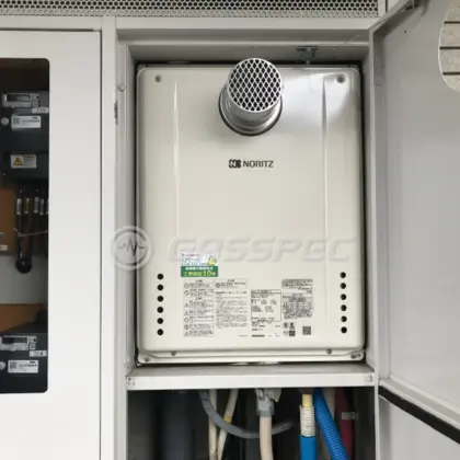 施工後の給湯器（ノーリツ GT-2460SAWX-T-2 BL）