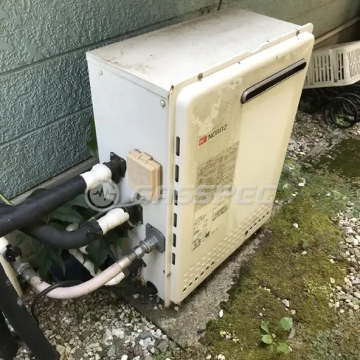 交換前の給湯器（ノーリツ GT-2028SARX）