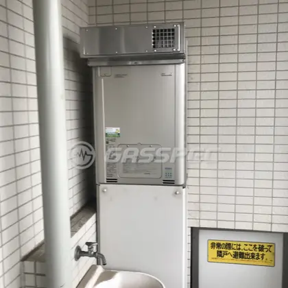 施工後の暖房熱源機（リンナイ RUFH-E2405AW2-3(A)）