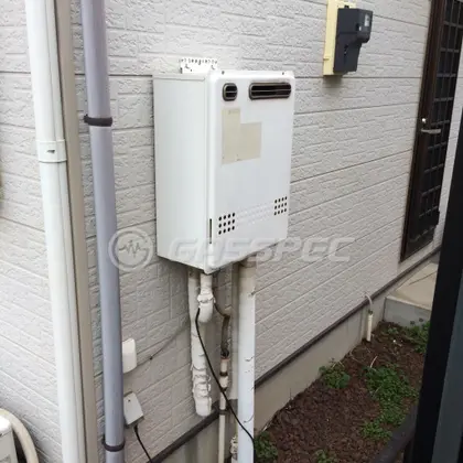 施工前の給湯器（GT-2412SAWX）