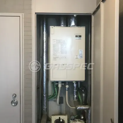 施工前の暖房熱源機（AT4203BFSSW3QUN）