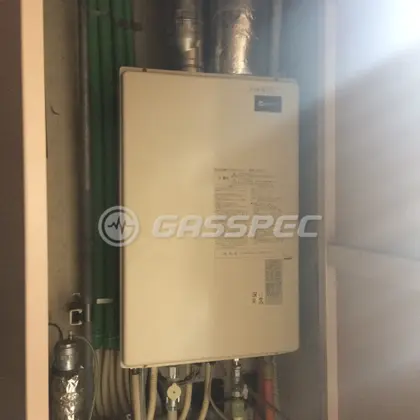 施工前の暖房熱源機（AT-245FA-SW2）