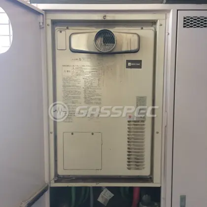 施工前の給湯器（AT-4200ARSAW3Q-C）