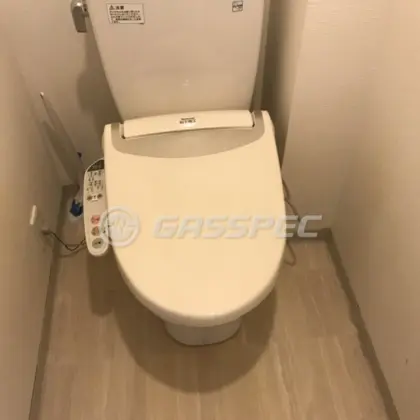 施工前の便座（CH6312PF）