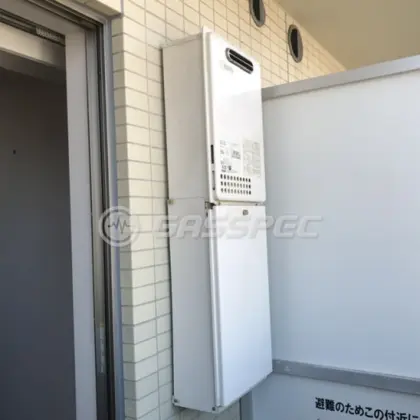 施工前の給湯器（GQ-1637WS）