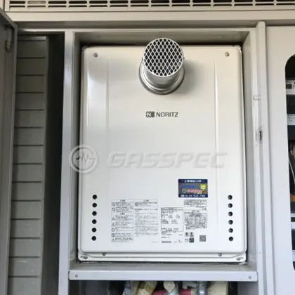 施工後の給湯器（ノーリツ GT-2460SAWX-T-2 BL）