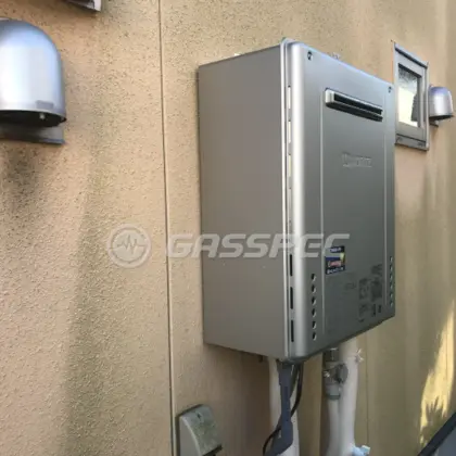 施工後の給湯器（ノーリツ GT-C2462SAWX-2 BL）