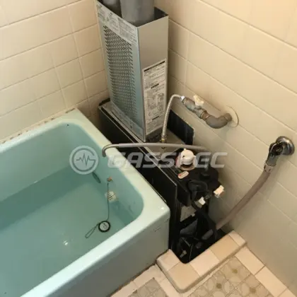 施工後の給湯器（ノーリツ GUQ-5D BL）