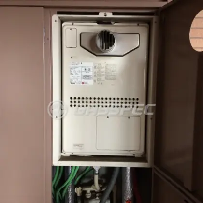 施工前の暖房熱源機（GTH-2413AWXH-T）