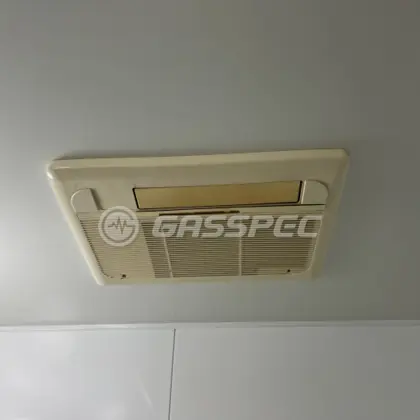 施工前の浴室乾燥機（FD2811J3）