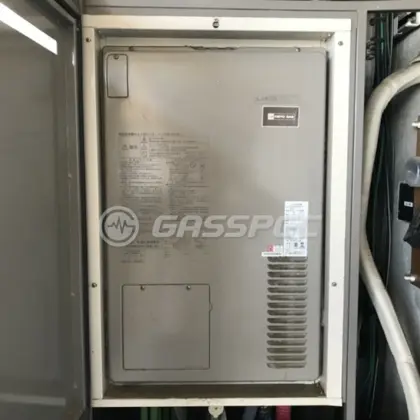 施工前の暖房熱源機（AT-4203ARSSW3QU-H）