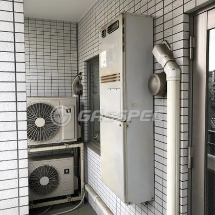 施工前の暖房熱源機（GTH-2413AWXH）