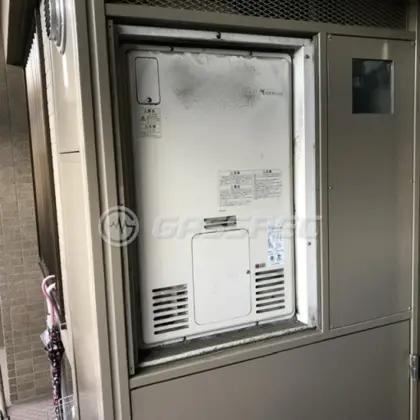 施工前の暖房熱源機（RUFH-2405AU2-3）